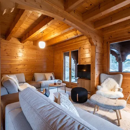 Chalet Doux Abri - By Emerald *