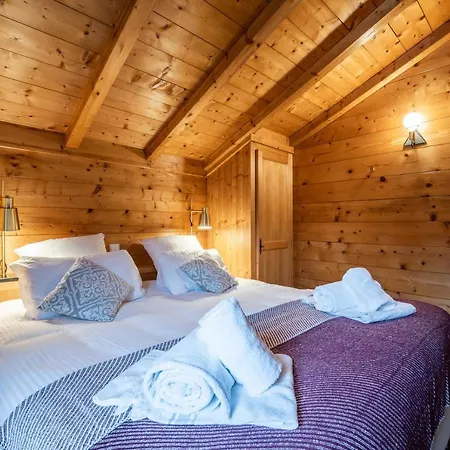 Chalet Doux Abri - By Emerald