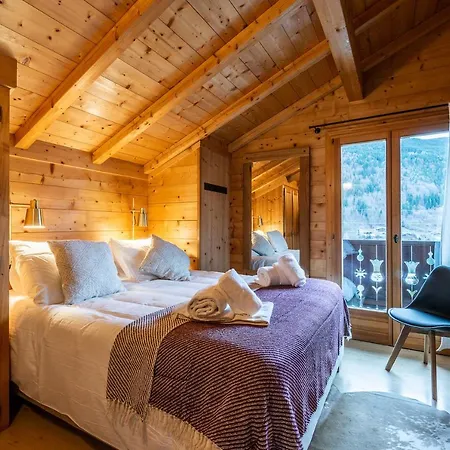 Doux Abri - By Emerald Chalet