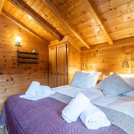 Doux Abri - By Emerald Chalet