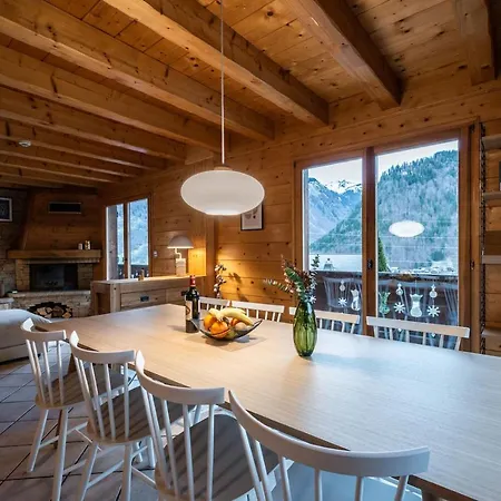 Doux Abri - By Emerald Chalet *